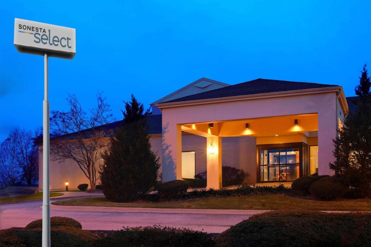 Iowa Quad Cities 3*